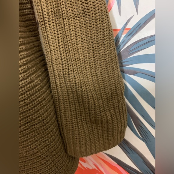 🔥5/$25 Old Navy Knotted Sweater Sz L - Picture 4 of 4